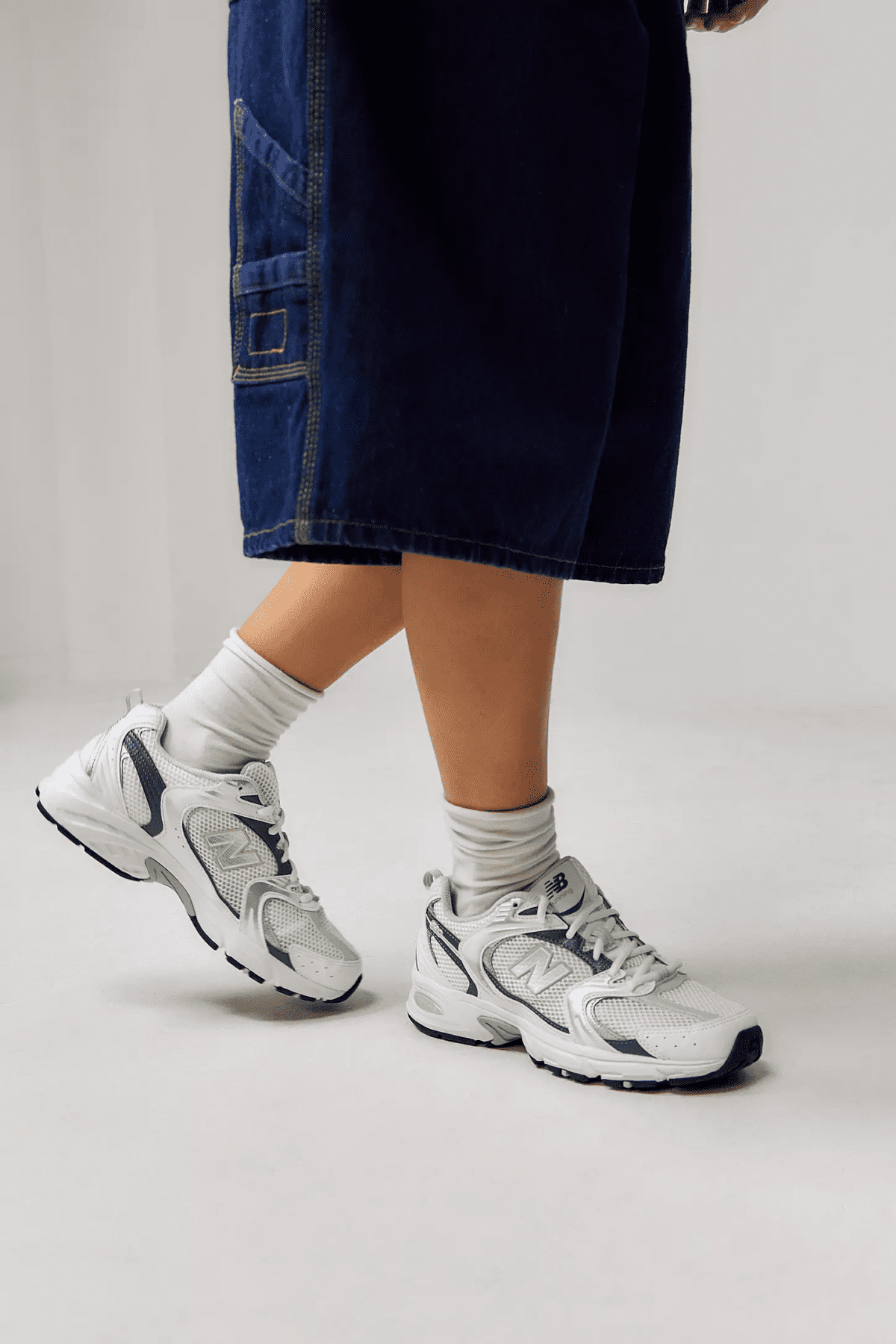 WIN New Balance 530 Trainers - Image 6