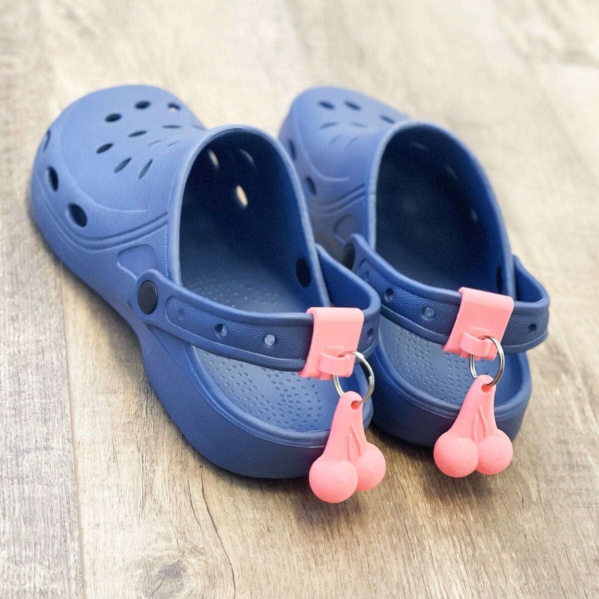 AUTODRAW - WIN New Crocs! - Image 2