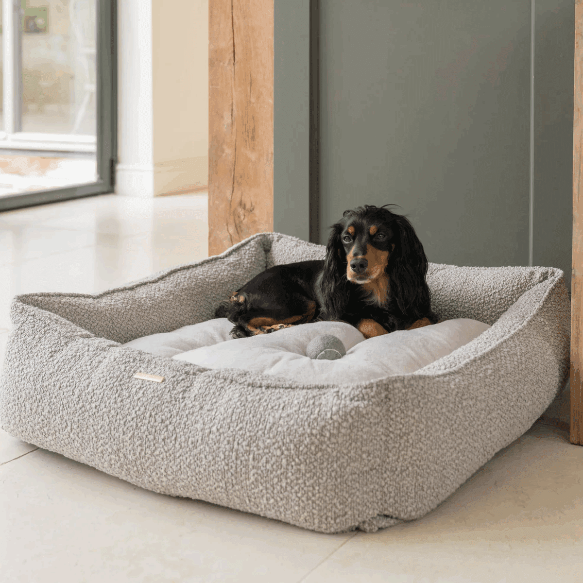Luxury Lords & Labradors Personalised Box Bed (LOW ODDS) - Image 6